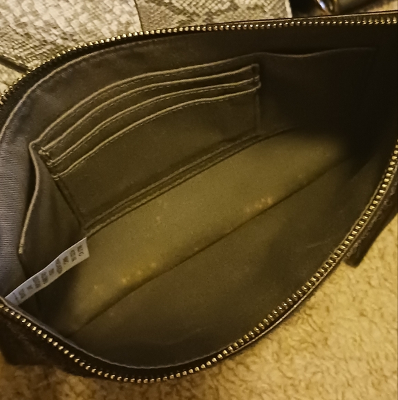 Coach large Wristlet - Picture 4 of 4